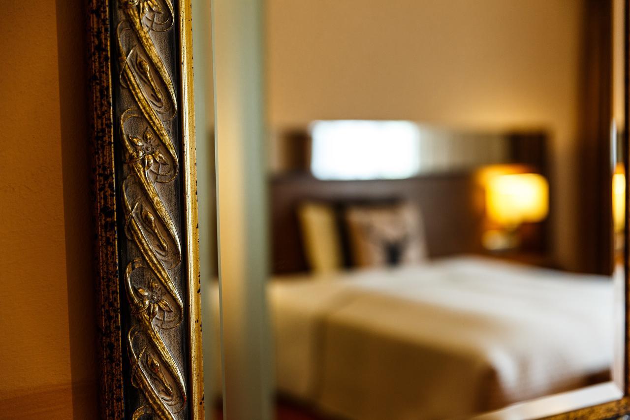 Hotel Зальцбург Экстерьер фото