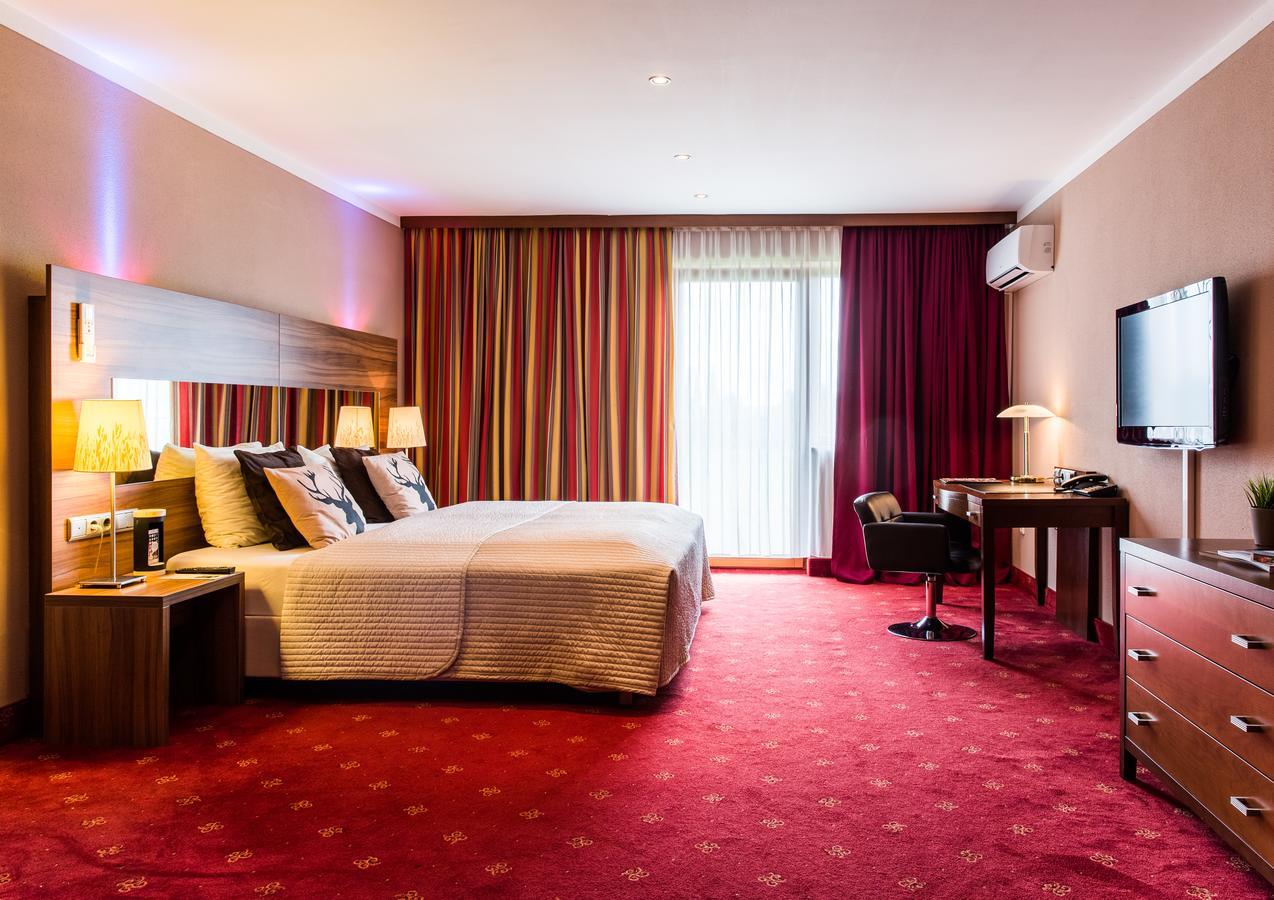 Hotel Зальцбург Экстерьер фото