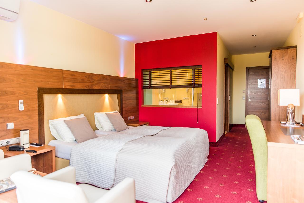 Hotel Зальцбург Экстерьер фото
